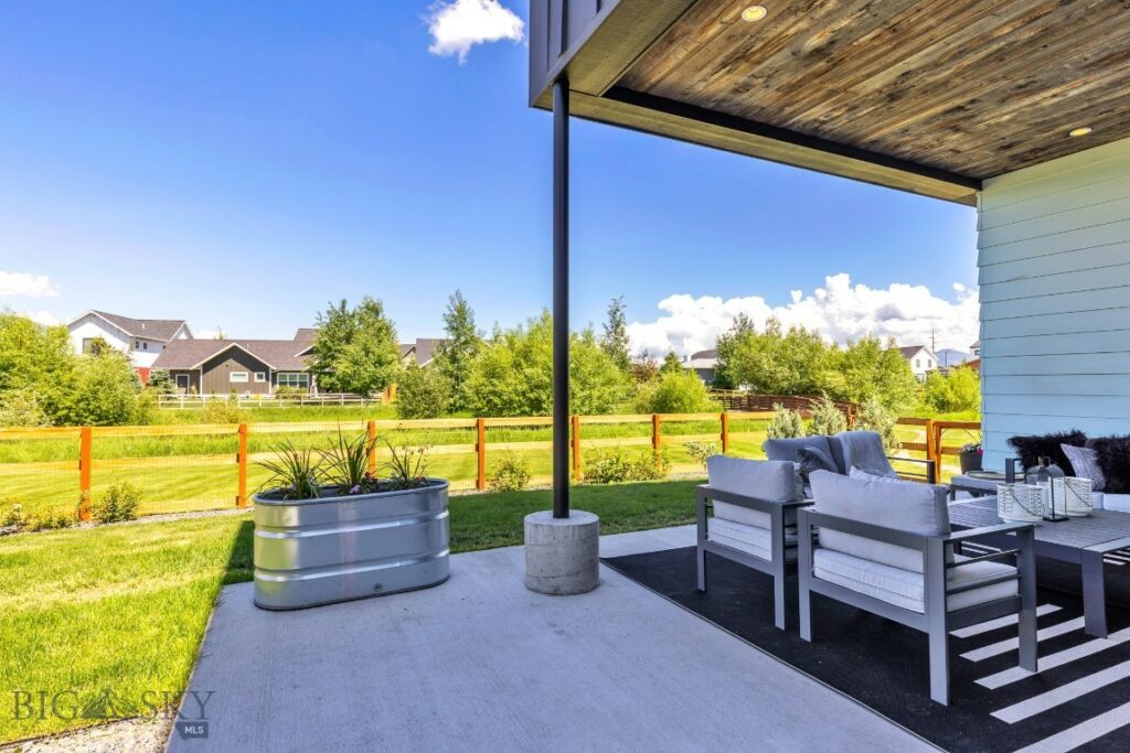 1492 Windrow Drive