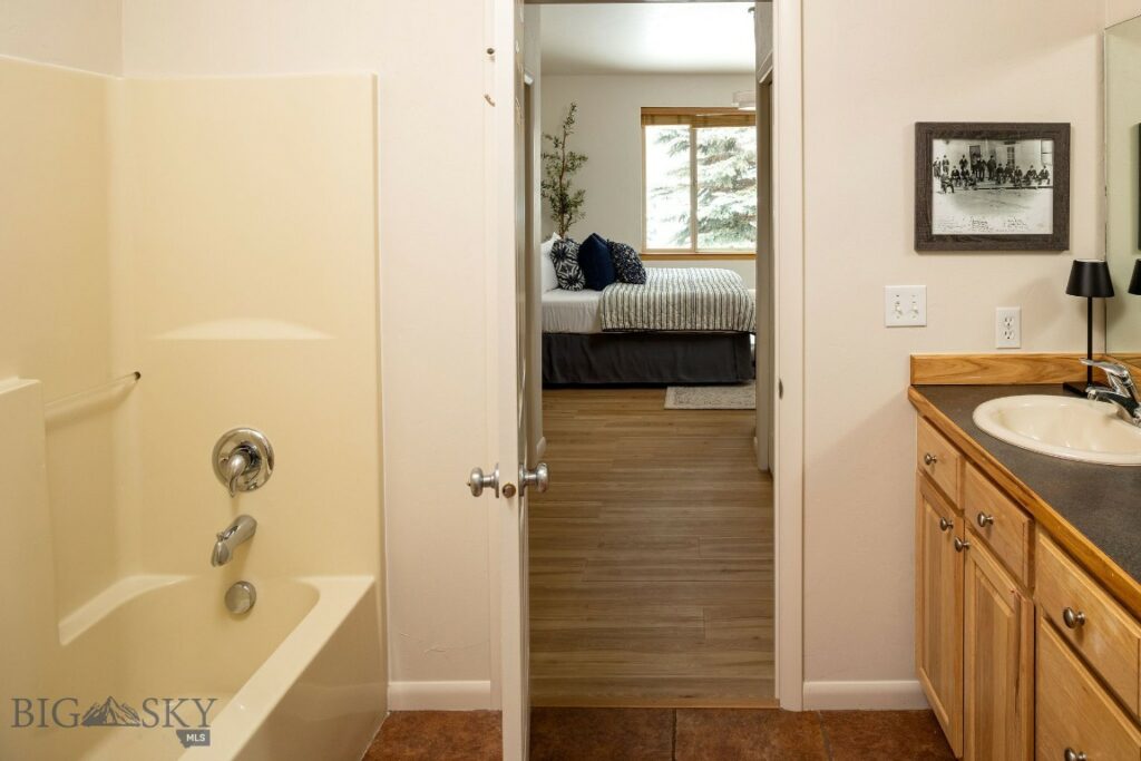 Big Sky MT 59716 - 9