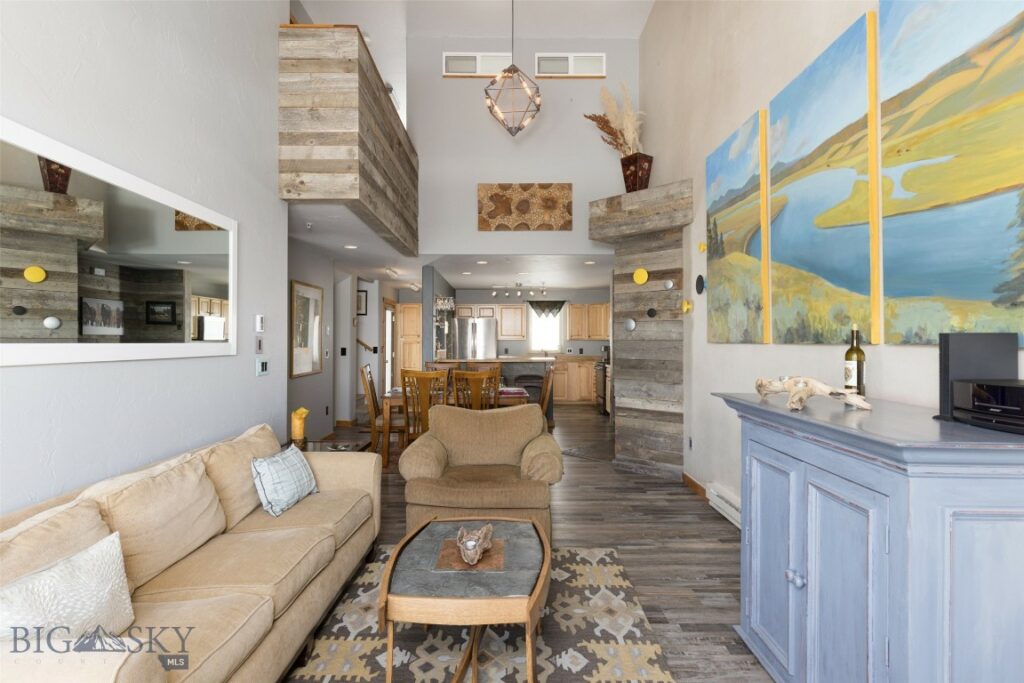 15 Spotted Fawn Court