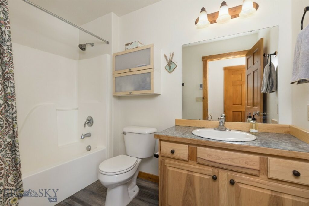 15 Spotted Fawn Court