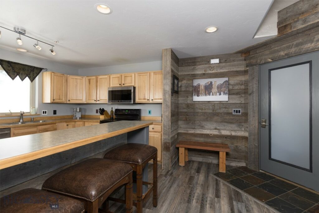 15 Spotted Fawn Court