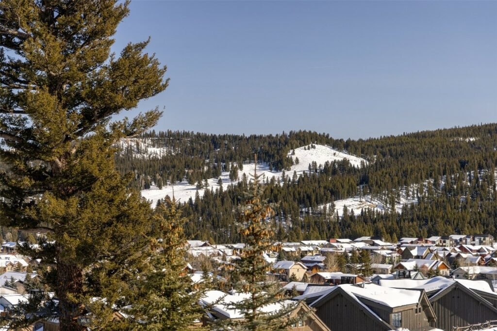 Big Sky MT 59716 - 25