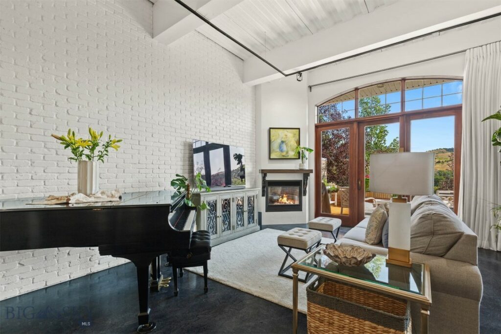 150 Village Crossing Way