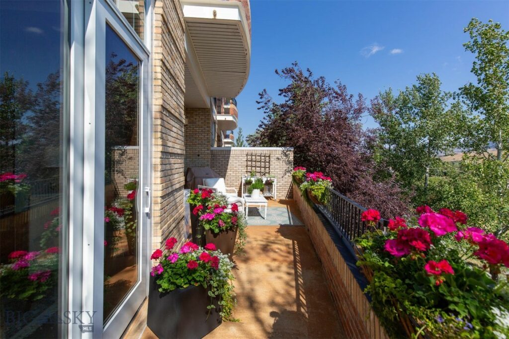 150 Village Crossing Way