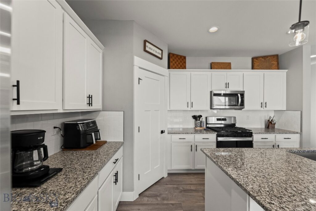 1501 Wyatt Earp Court