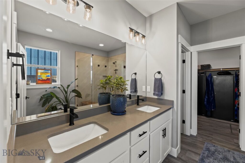 1501 Wyatt Earp Court