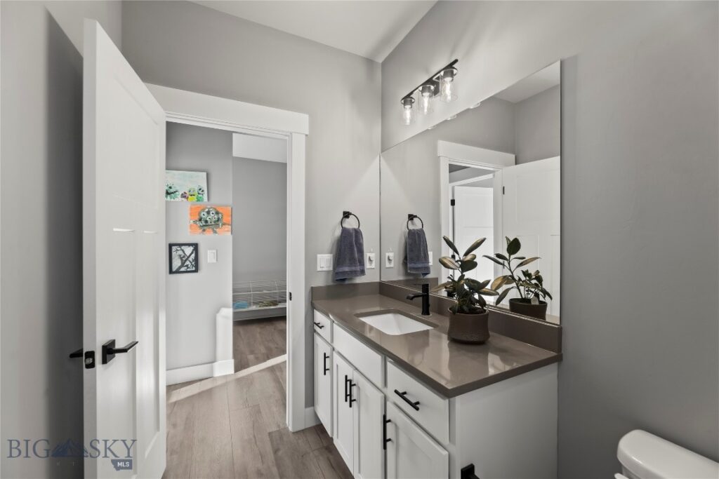 1501 Wyatt Earp Court