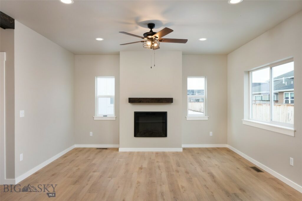 1505 Pistolero Way