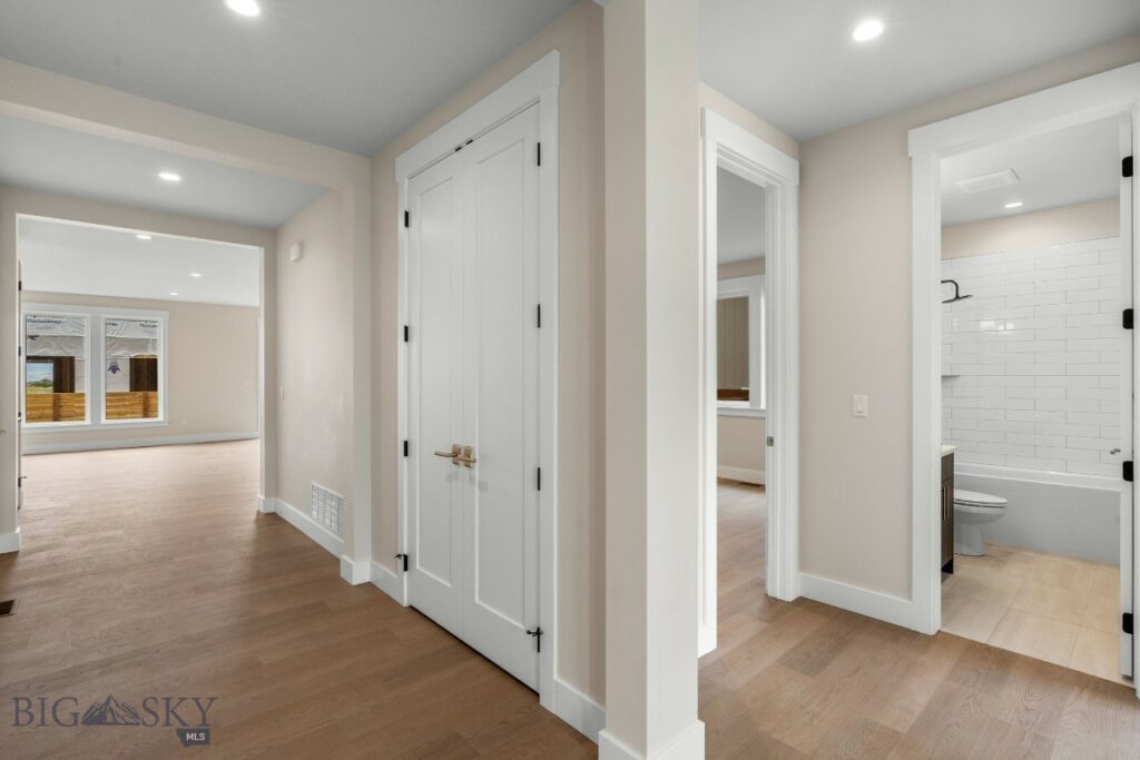 1507 Scotch Pine Lane