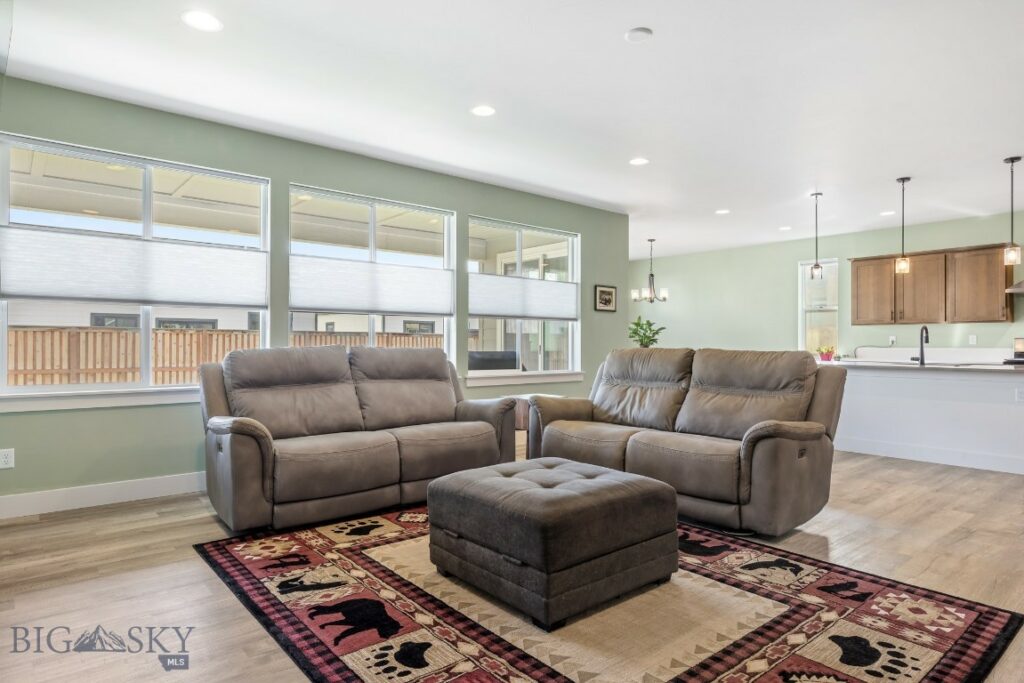 1508 Deadwood Loop