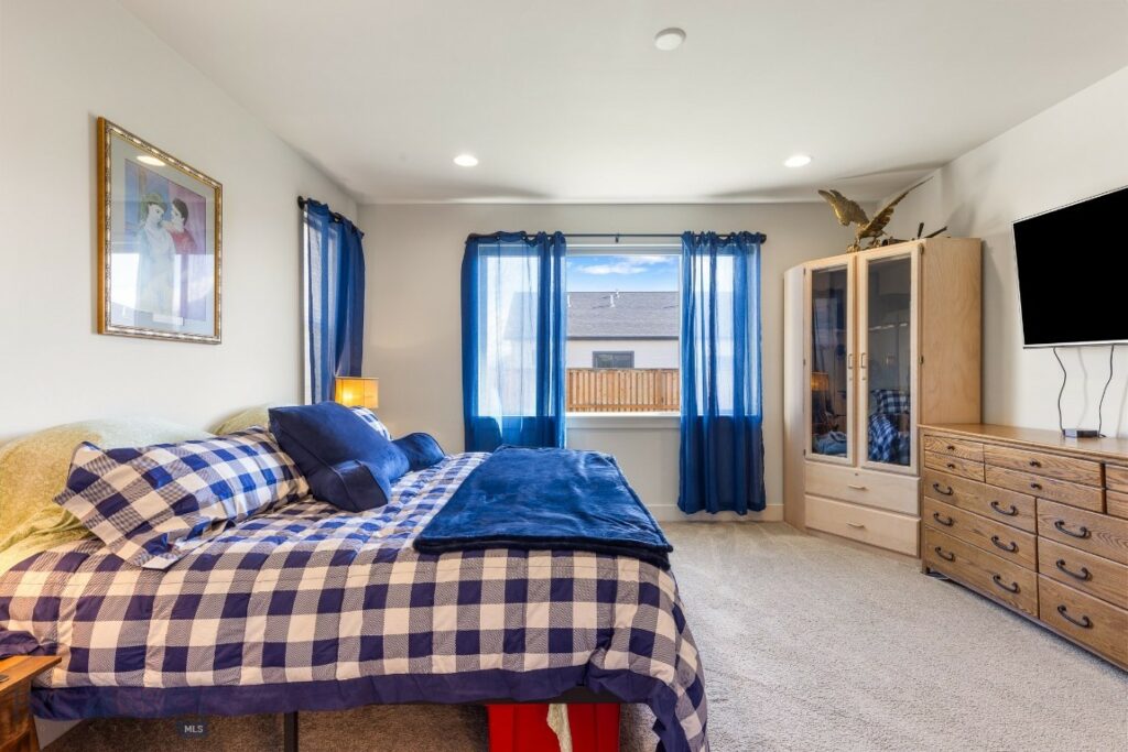 1508 Deadwood Loop