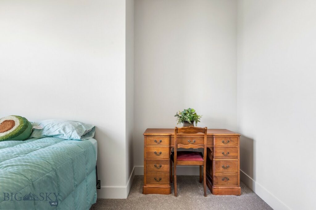 1508 Deadwood Loop
