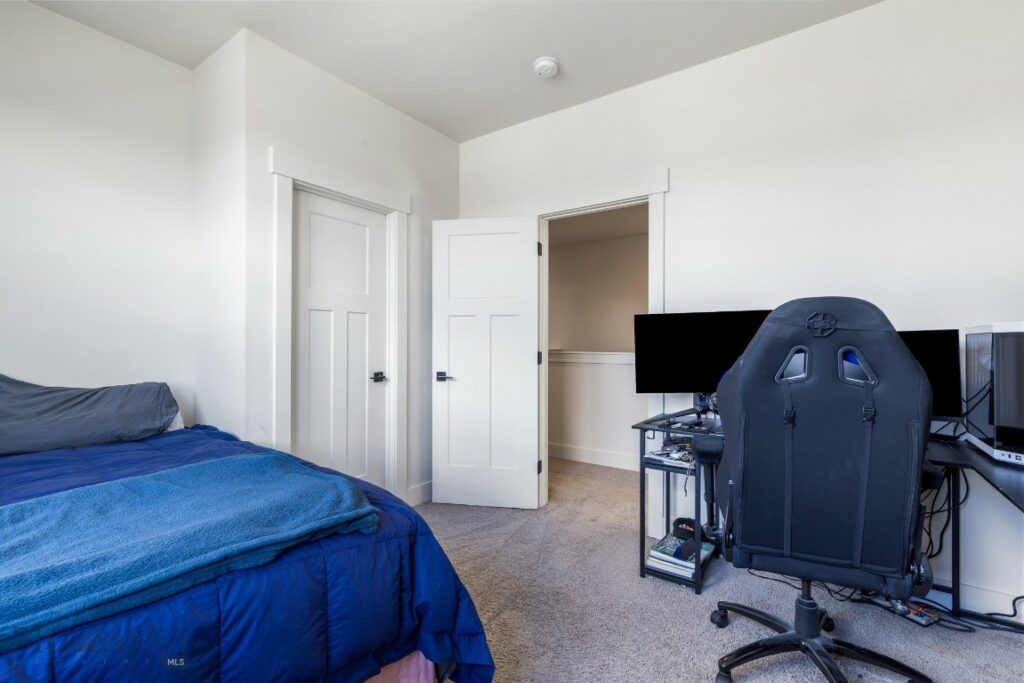 1508 Deadwood Loop