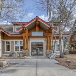 151 Center Ln