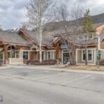 151 Center Ln
