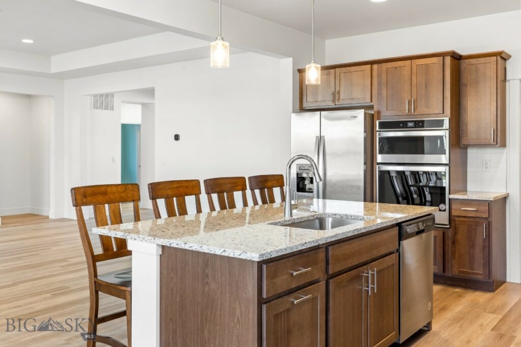 1511 Masterson