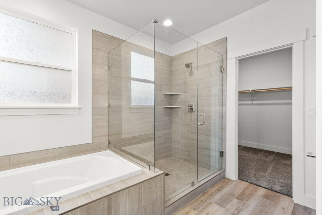 1511 Masterson