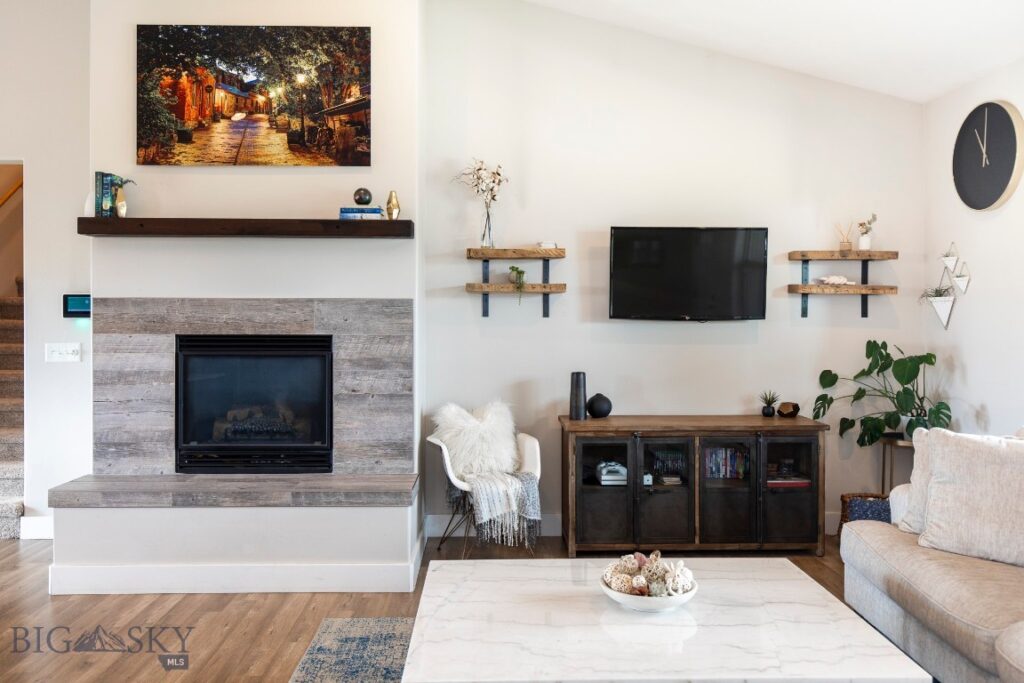 1511 Powers Boulevard
