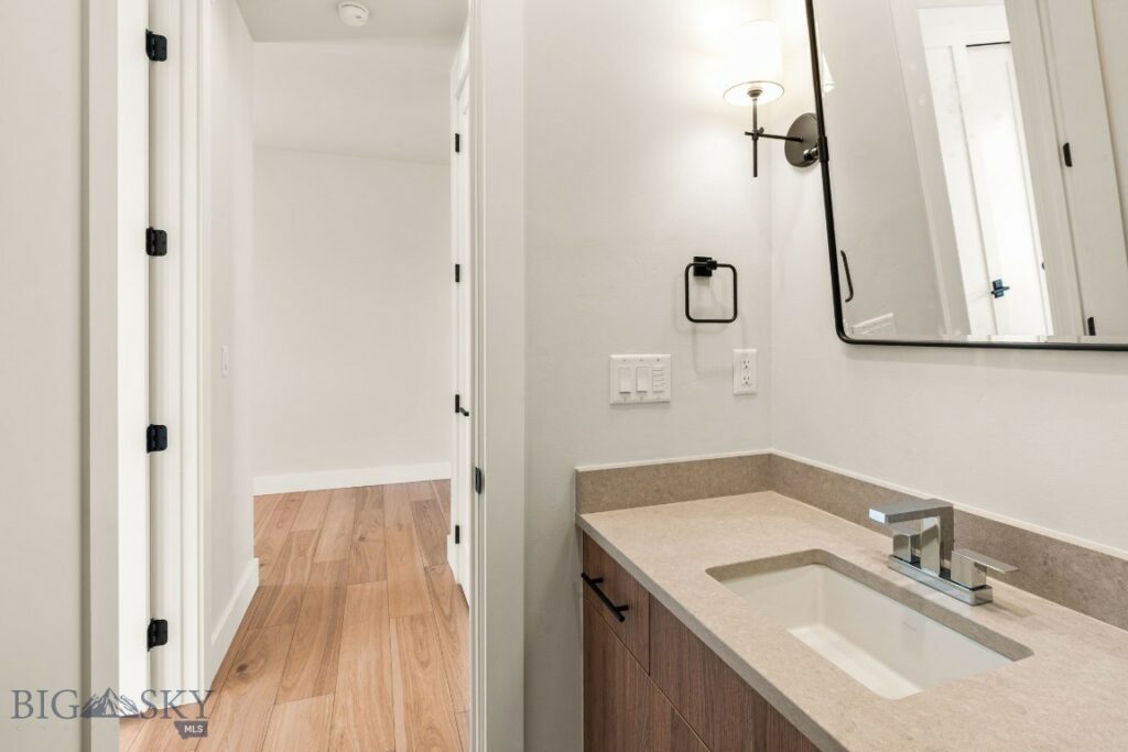 1511 Scotch Pine Lane