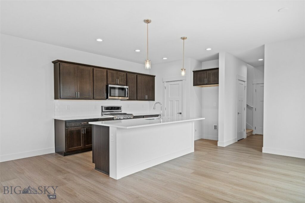 1511 Cyril Way Avenue