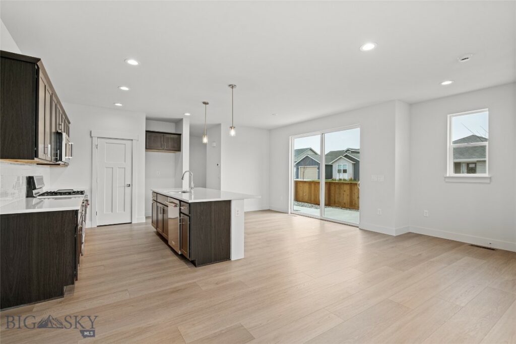 1511 Cyril Way Avenue