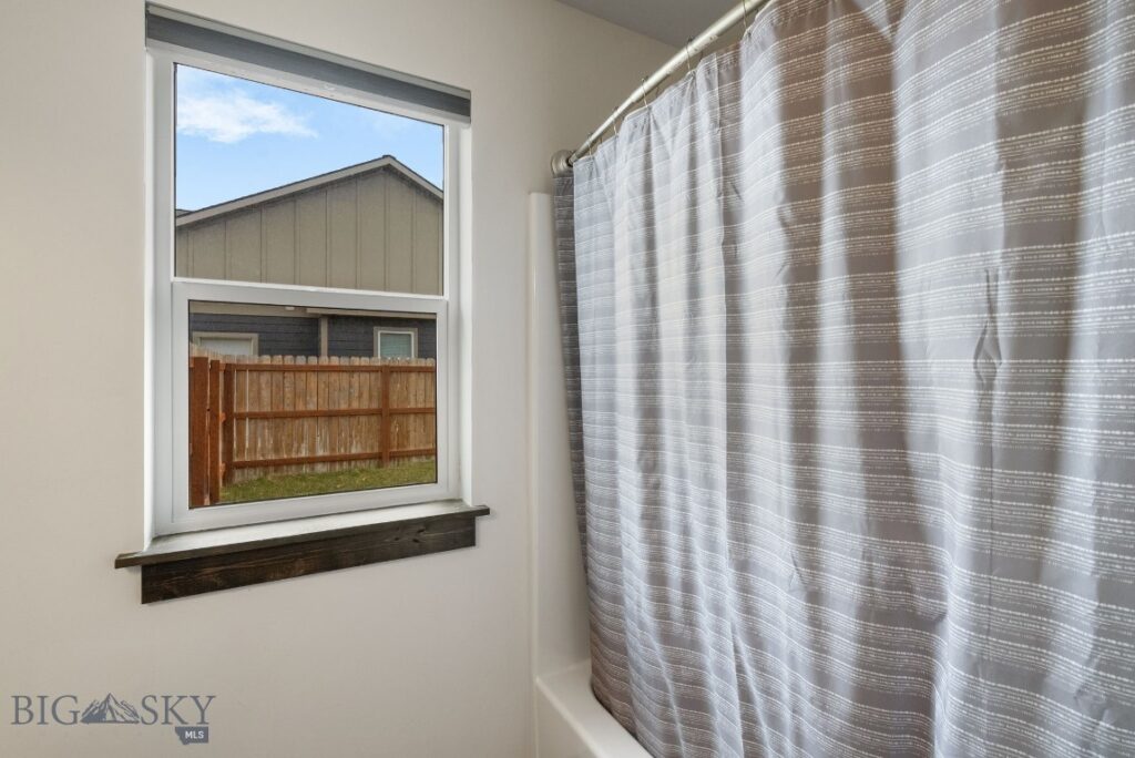 1514 Oakwood
