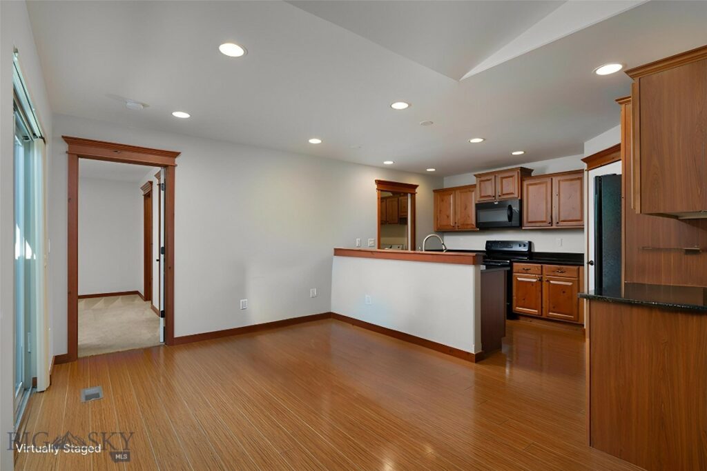 152 Goldcrest Lane