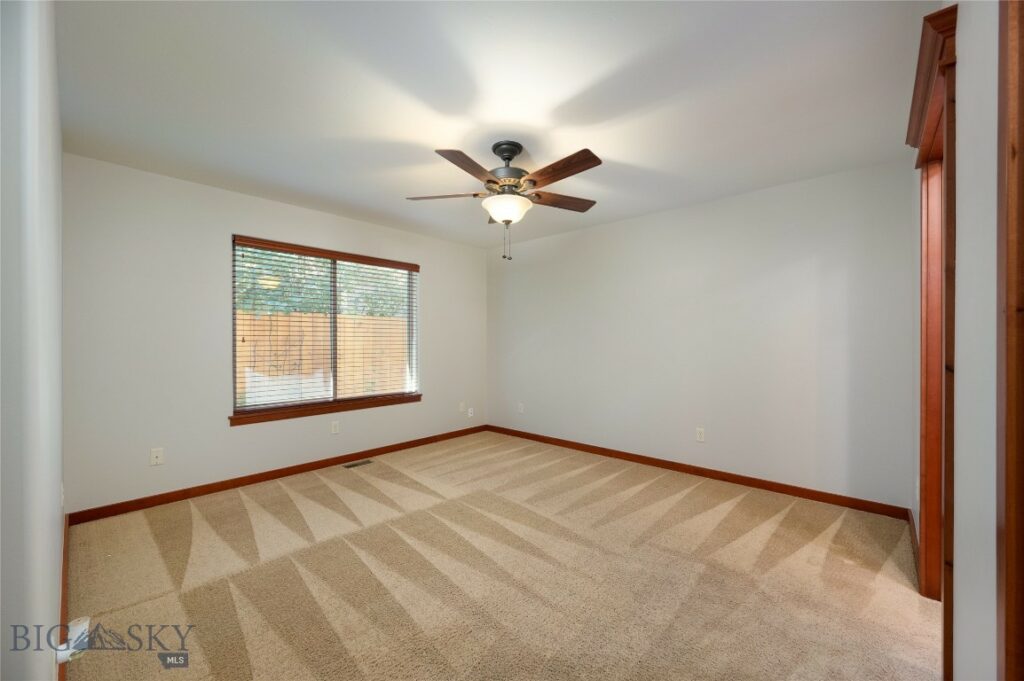 152 Goldcrest Lane