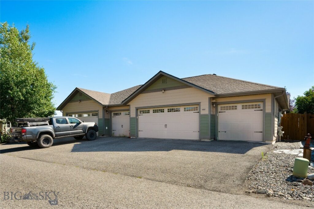 152 Goldcrest Lane