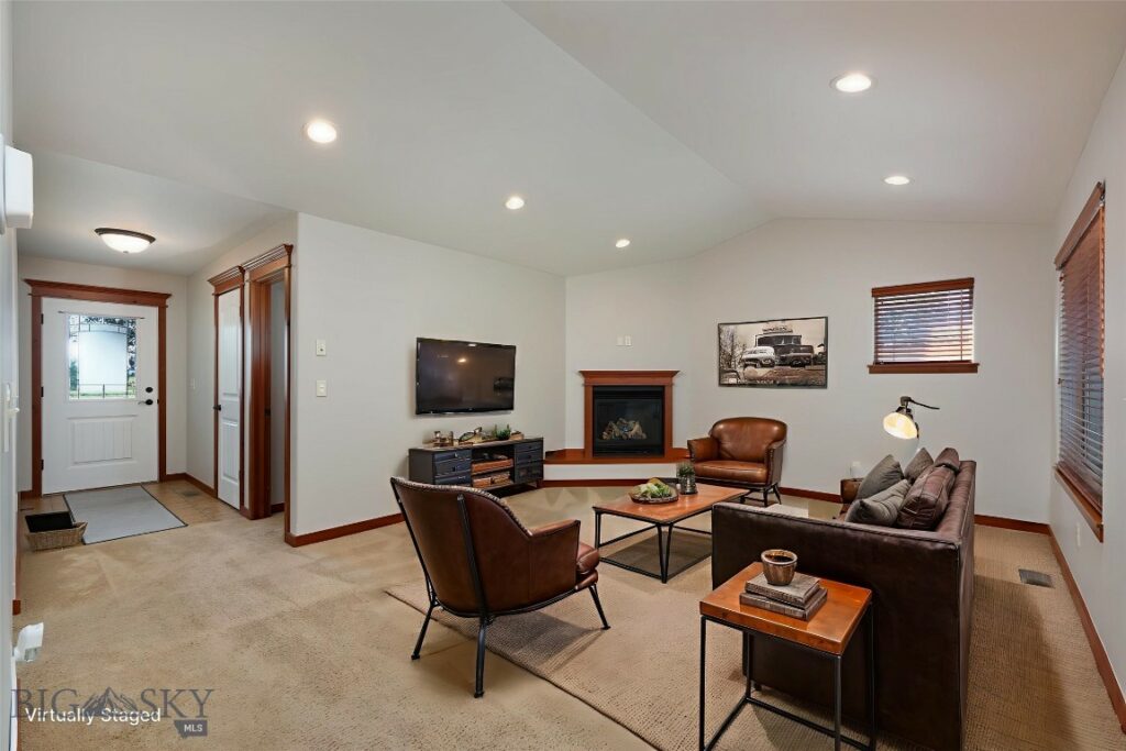 152 Goldcrest Lane