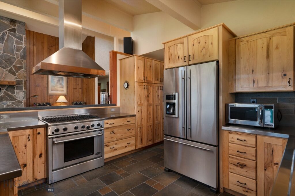 1520 Black Bull Trail
