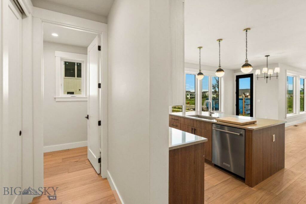 1523 Scotch Pine Lane