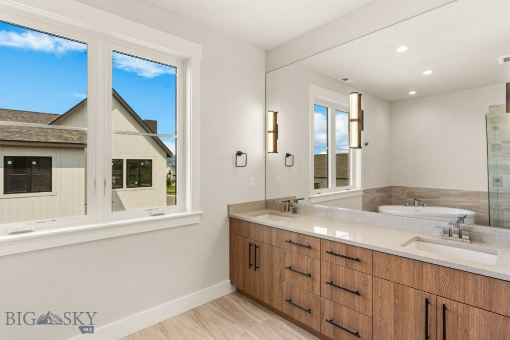 1523 Scotch Pine Lane