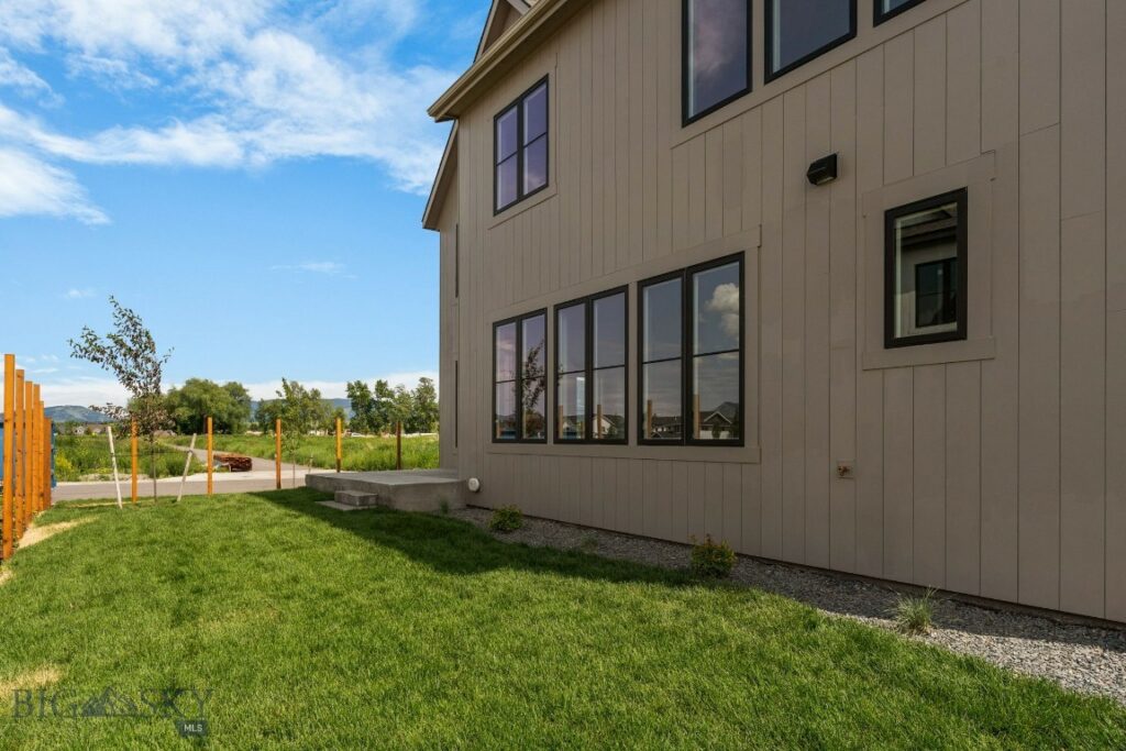 1523 Scotch Pine Lane