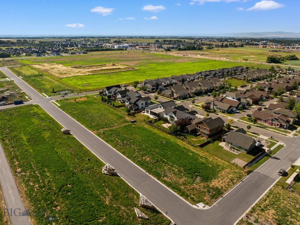 1525 Cambridge Drive