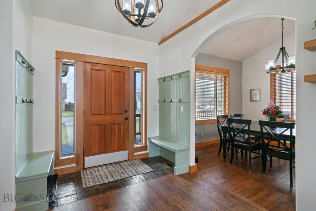 16 Harvester Lane