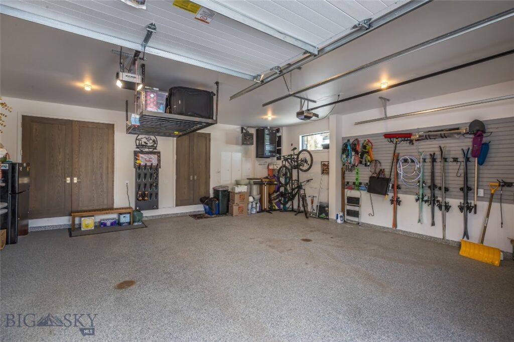 Big Sky MT 59716 - 22