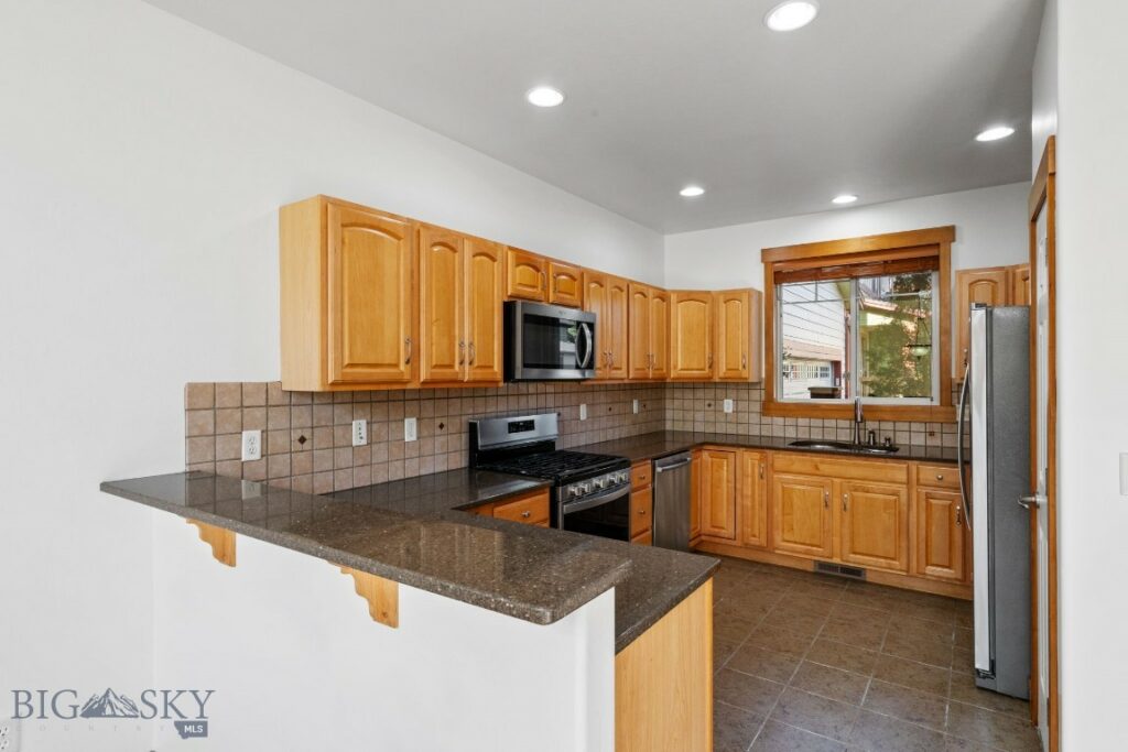 160 Tail Feather Lane