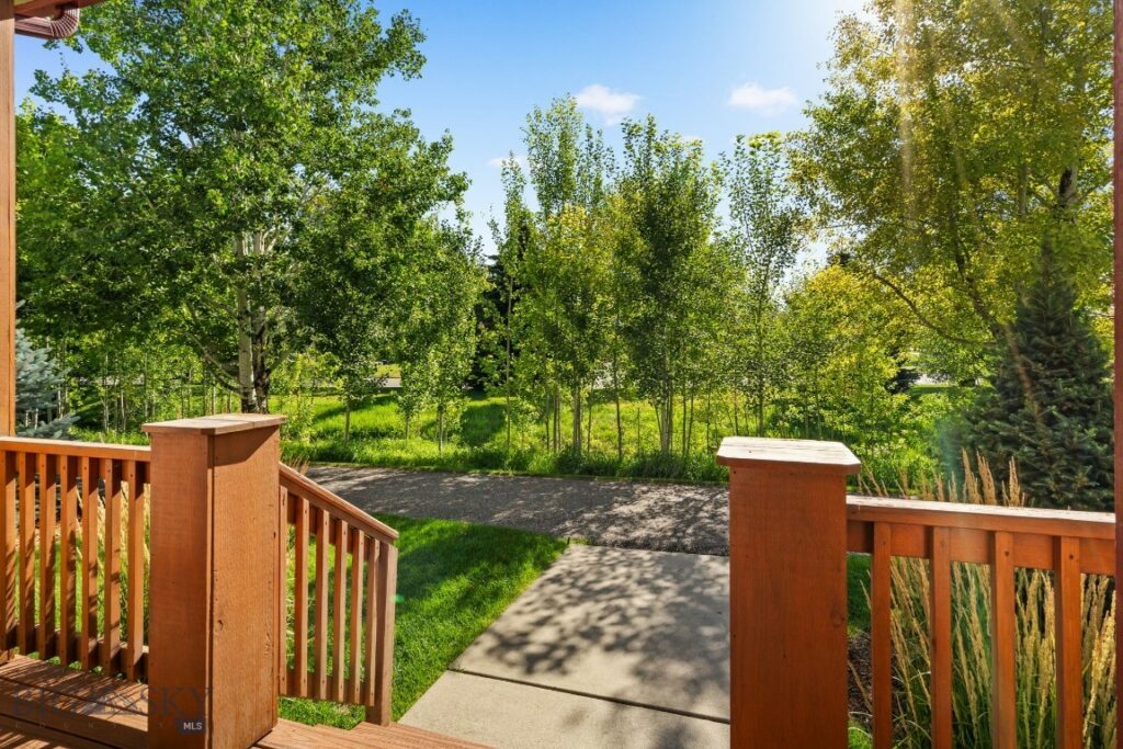 160 Tail Feather Lane