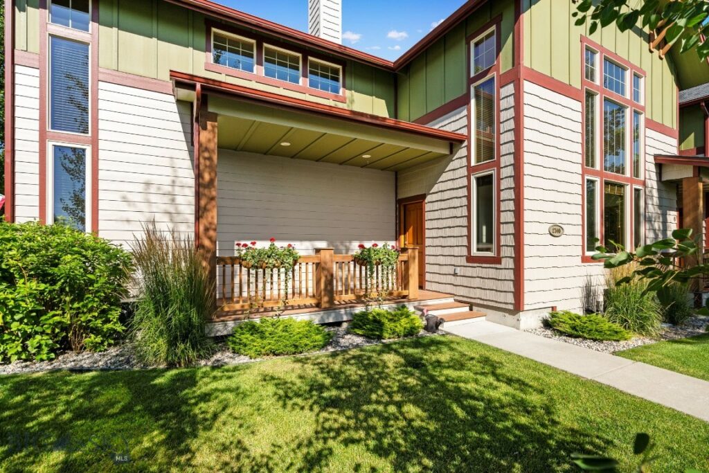 160 Tail Feather Lane