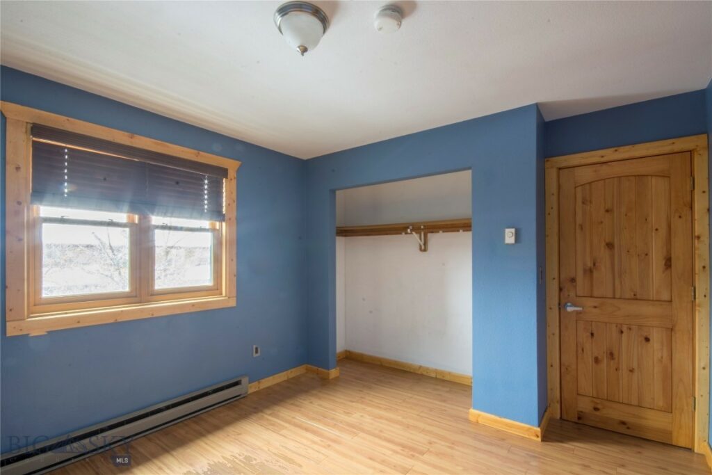 1601 W Olive