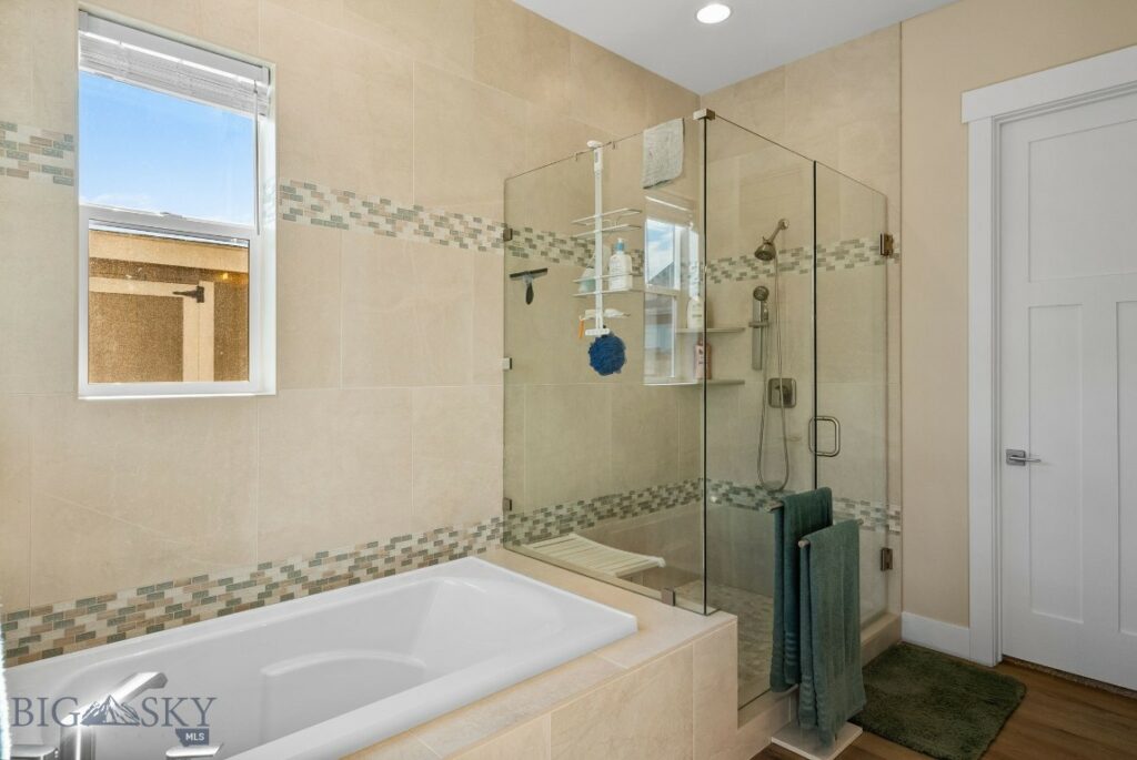 1604 Kit Carson Circle