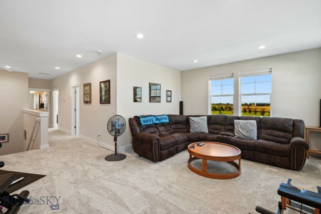 1604 Kit Carson Circle