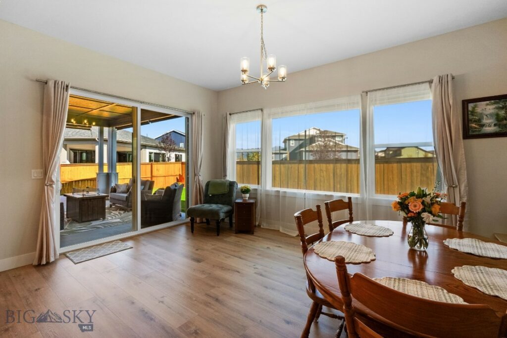 1604 Kit Carson Circle