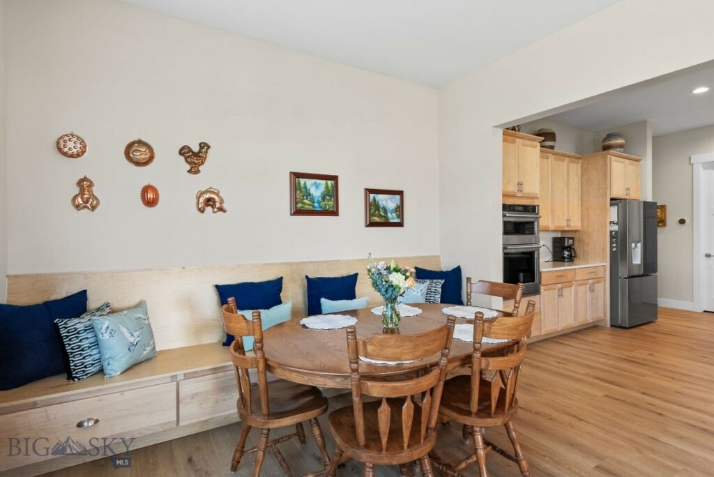 1604 Kit Carson Circle