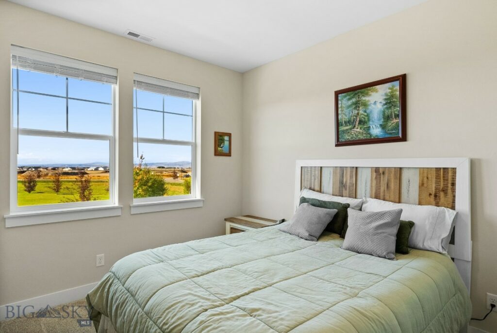 1604 Kit Carson Circle