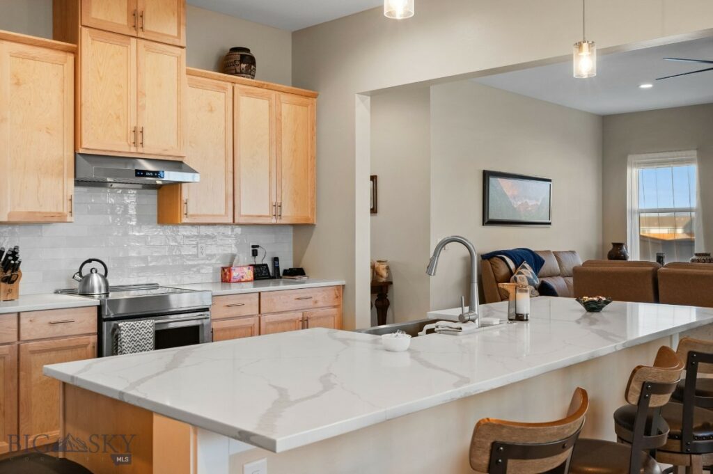 1604 Kit Carson Circle