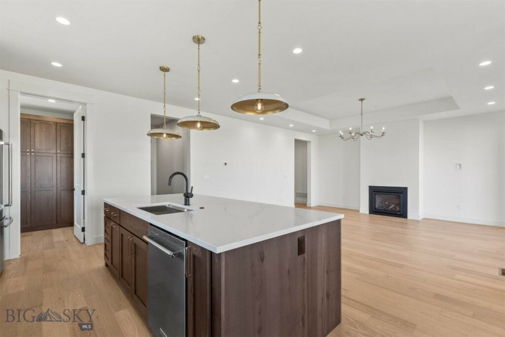 1605 Cambridge Drive