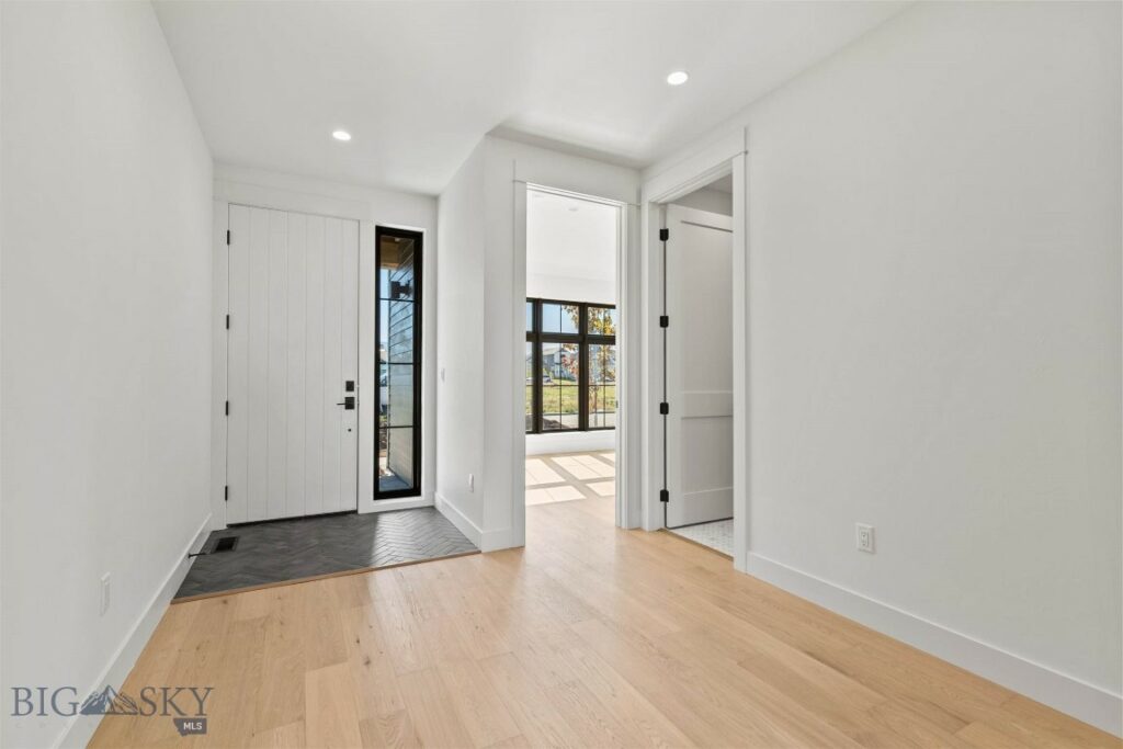 1605 Cambridge Drive