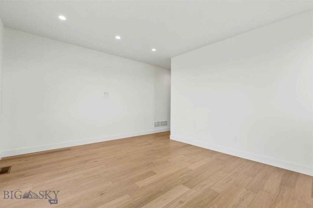 1605 Cambridge Drive